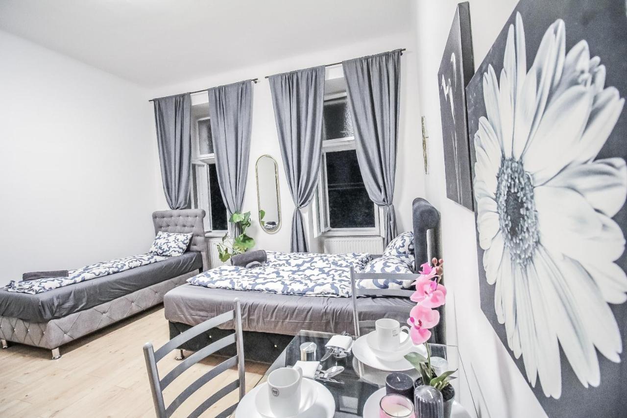 Comfort Quad Room Hn فيينا المظهر الخارجي الصورة