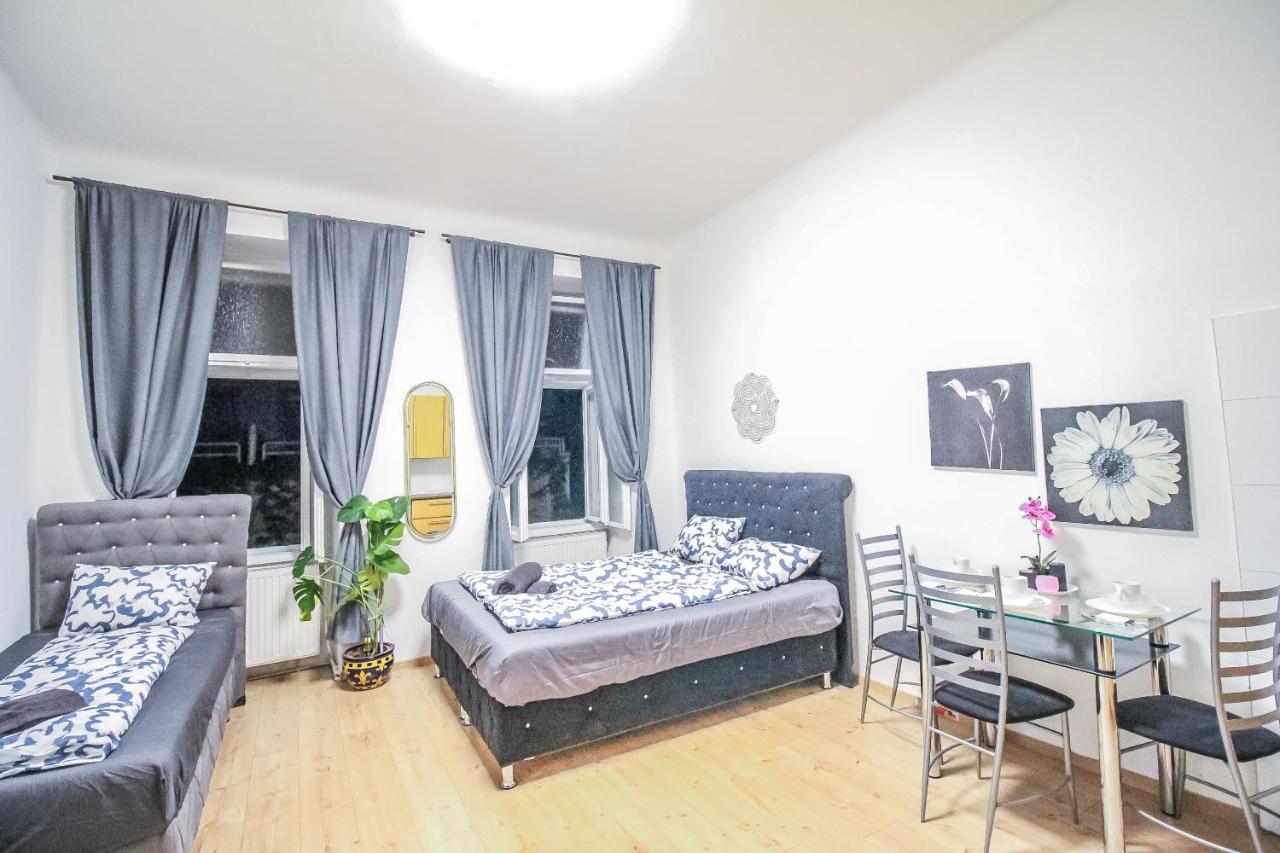 Comfort Quad Room Hn فيينا المظهر الخارجي الصورة